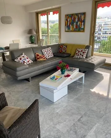 Baie Des Anges * نيس