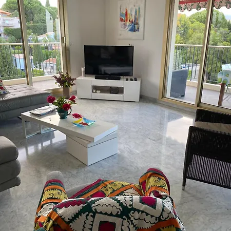 Baie Des Anges شقة *
