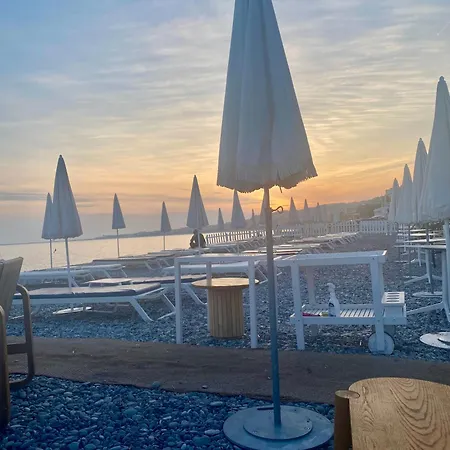 Lägenhet Baie Des Anges